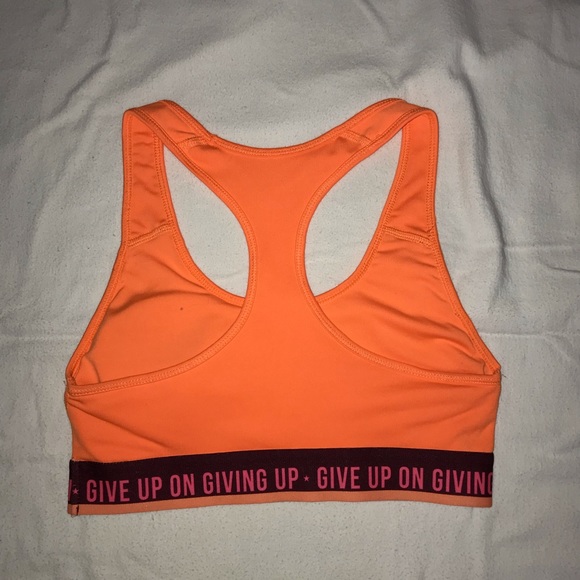 Cute sports bra - Picture 2 of 2